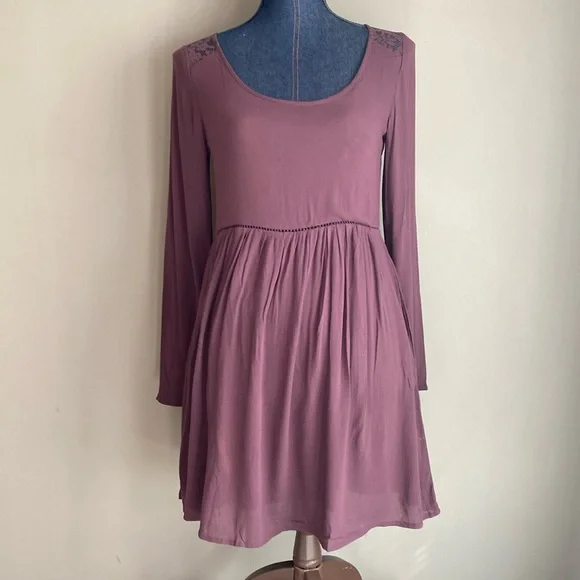 NWT ANDTHEWHY Los Angeles Dress - Picture 1 of 7